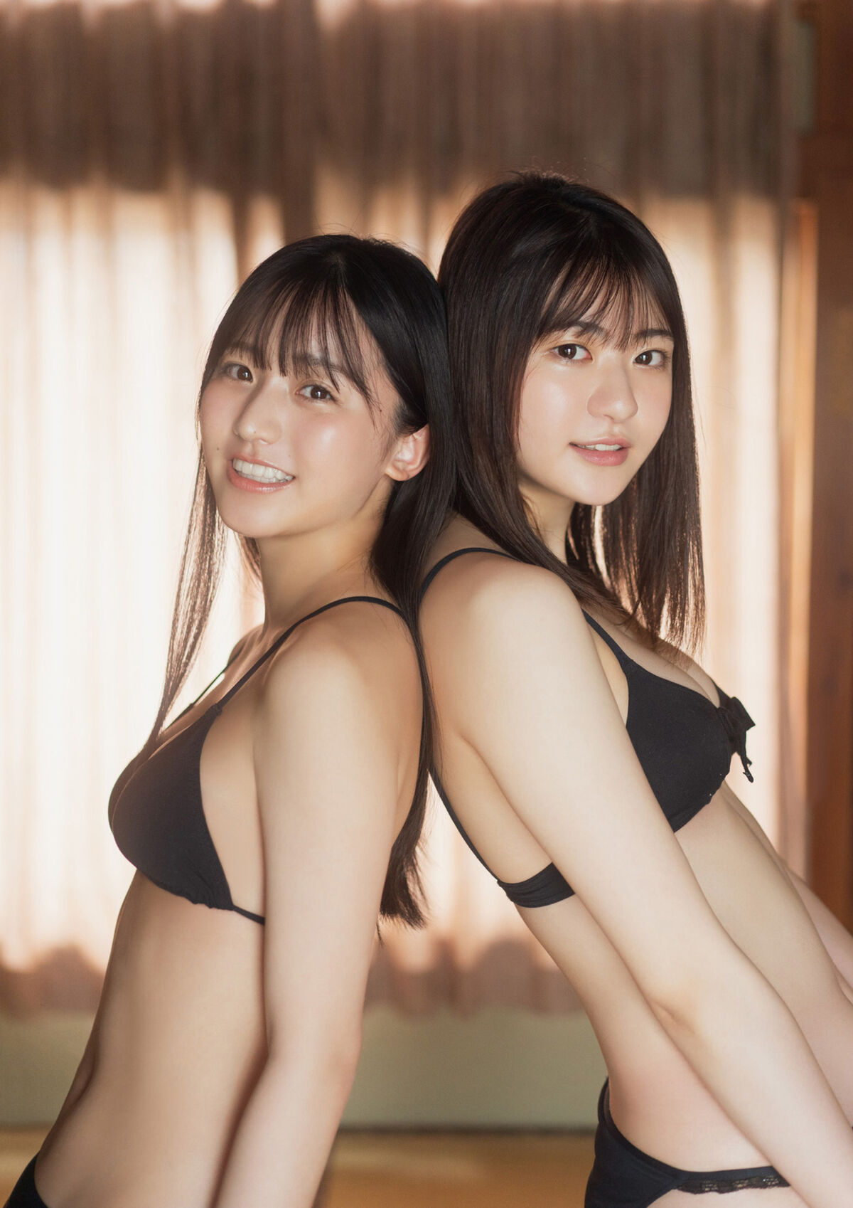 STRiKE Digital Photobook 2023 01 27 Minami Yamada 山田南実 And Yui Tadenuma 蓼沼優衣 LIBERATION 0017 9638764636.jpg