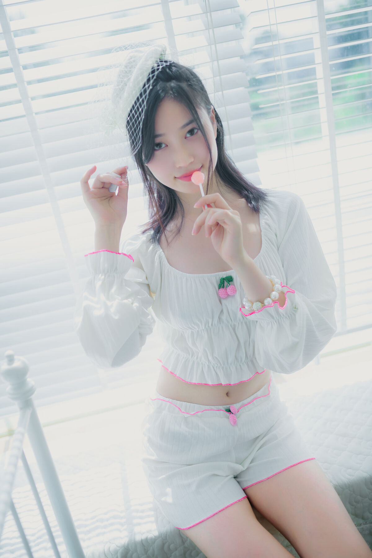 Coser@年年Nnian 爱吃棒棒糖的少女 0009 4883864955.jpg