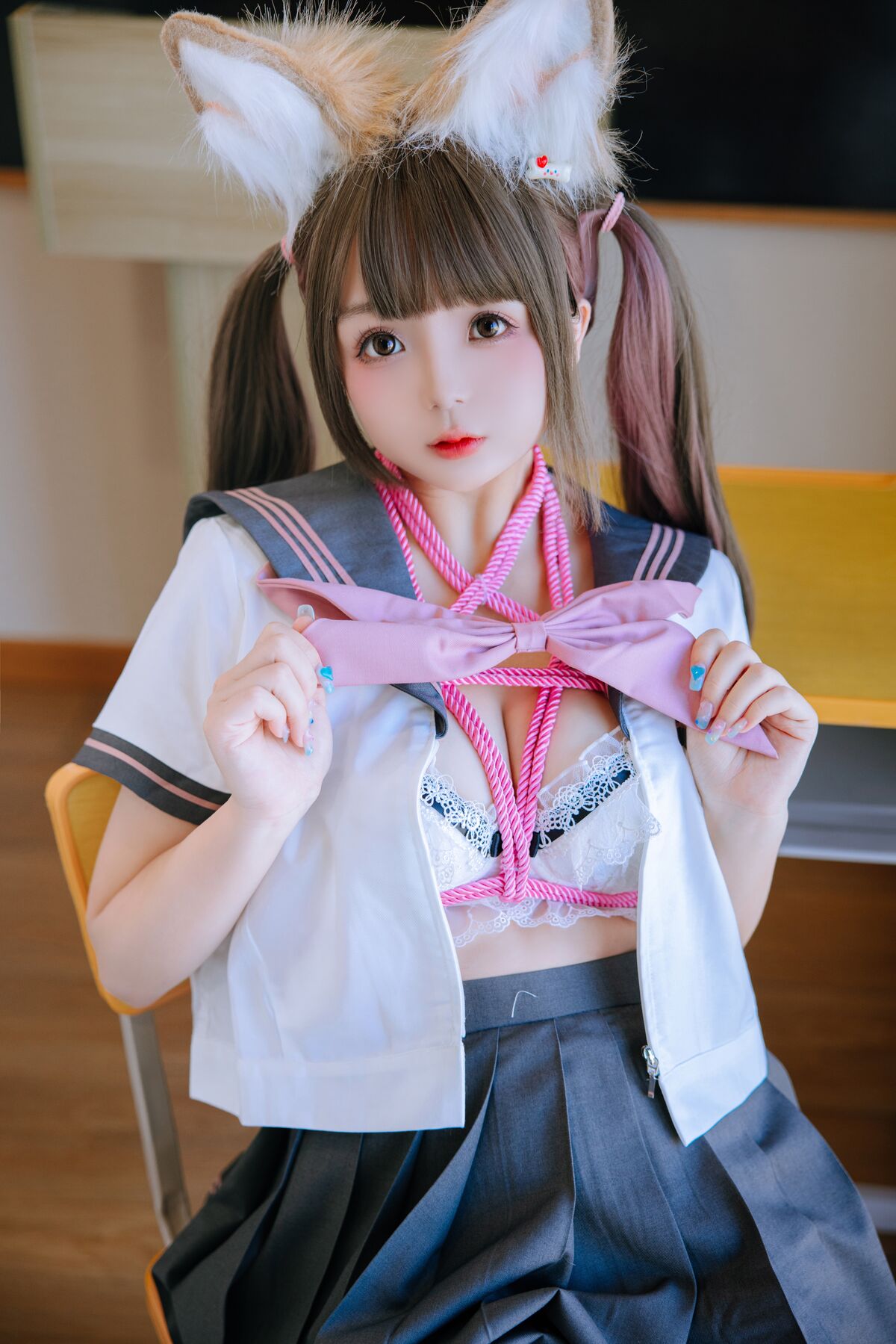 Coser@日奈娇 课桌捆绑 Part1 0046 4887629474.jpg