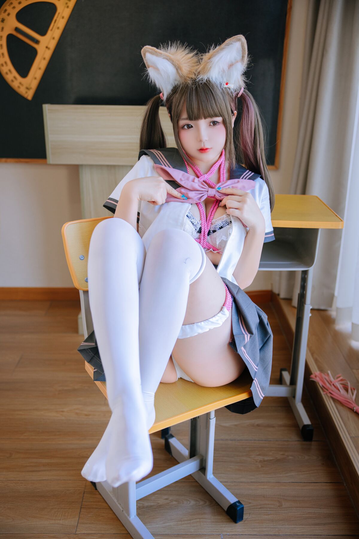 Coser@日奈娇 课桌捆绑 Part3 0018 9576670600.jpg