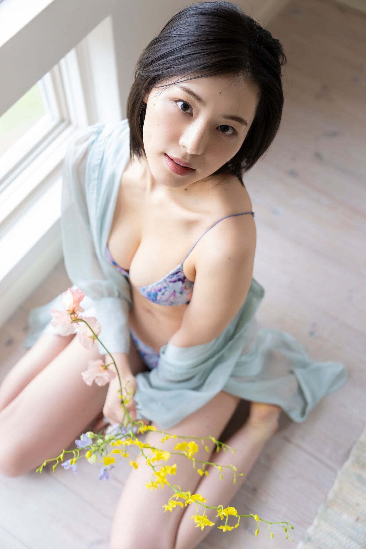 Photobook 2024 05 24 Iori Sagara 相楽伊織 咲き誇る花は美しい SPA デジタル写真集 SPA デジタル写真集 0018 4160009388.jpg