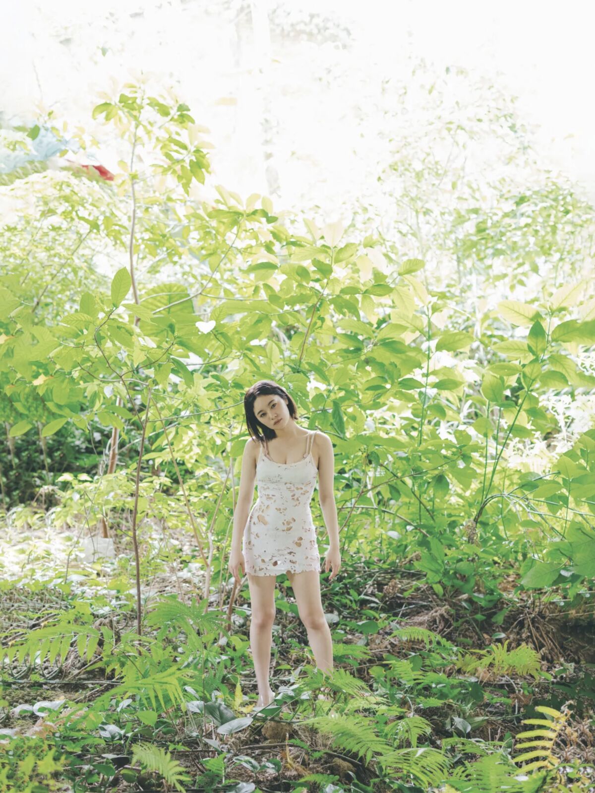 Photobook Kiryu Sakura 吉柳咲良 さくらの季節 Friday Gold 0019 7217120769.jpg