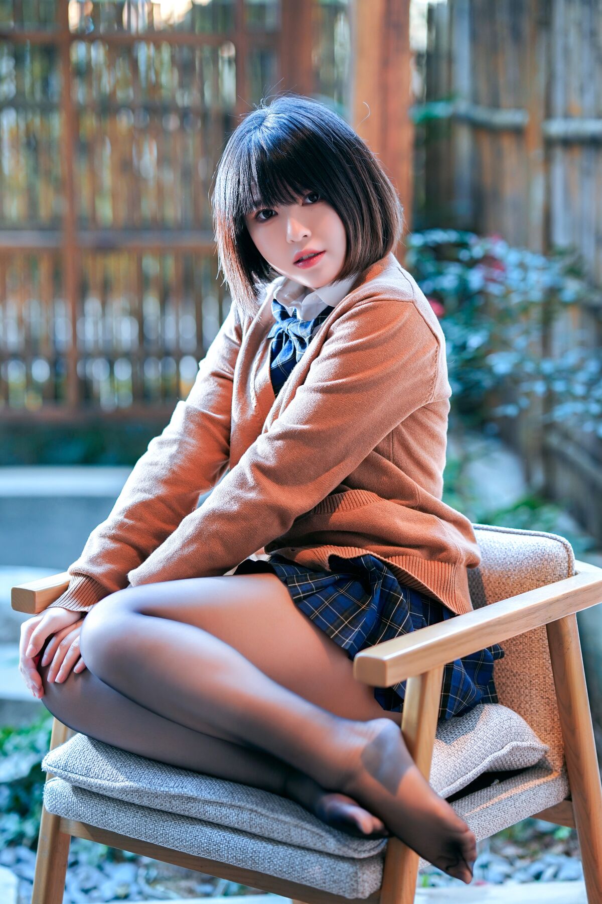 Coser@半半子 彼女の制服姿が好き 电车庭院 0009 5514832709.jpg