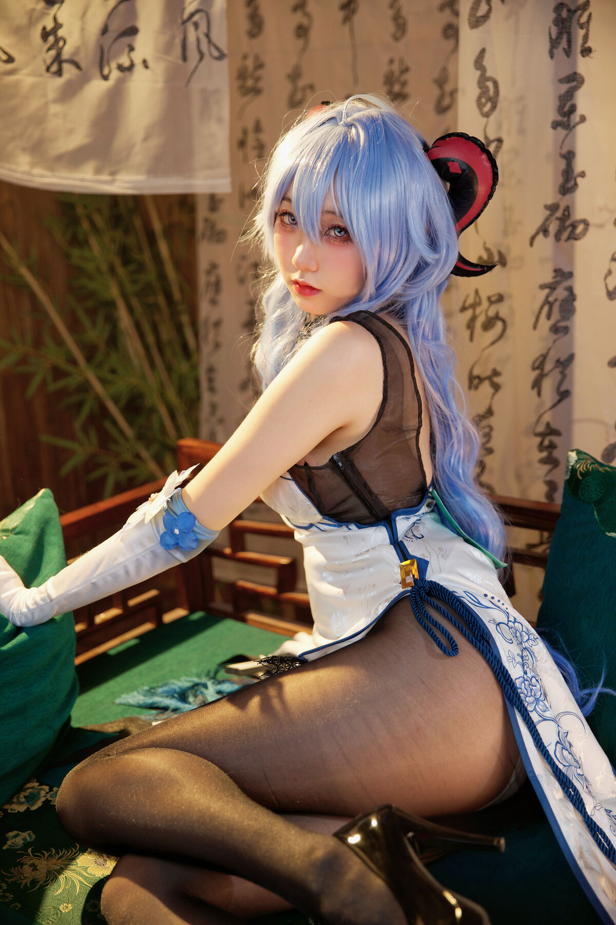 Coser@屑雪雪鸭 甘雨青花瓷旗袍 0001 9949592605.jpg