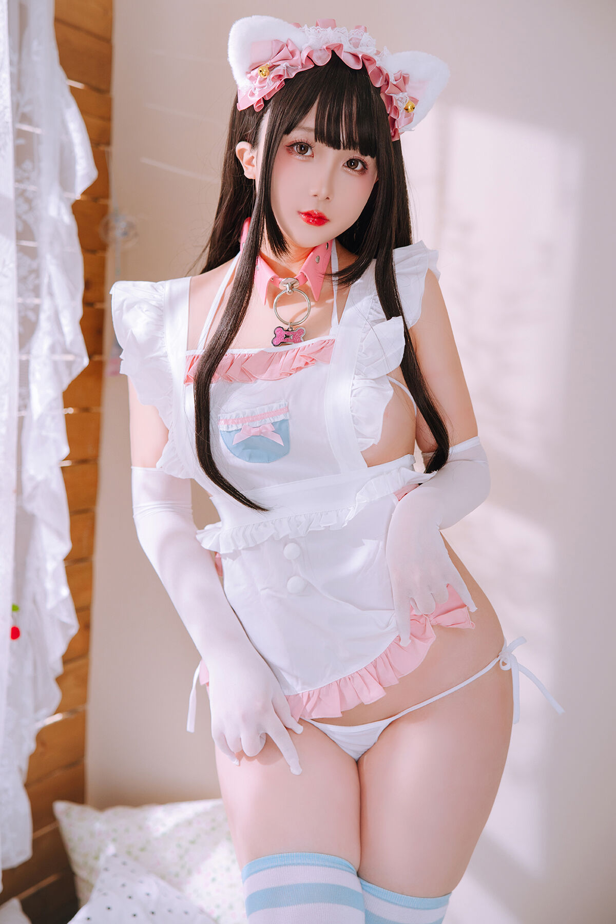 Coser@日奈娇 – 兔尾女仆 Part1