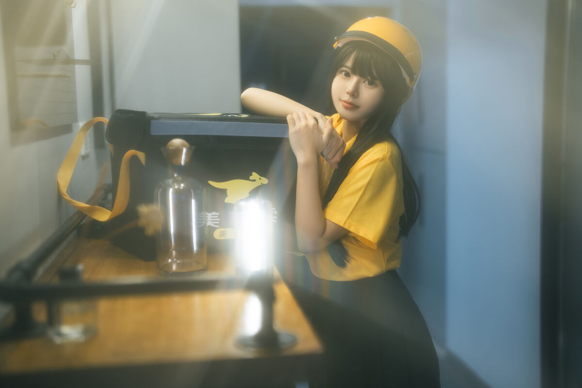 Coser@rua阮阮 外卖员 0034 7571923097.jpg