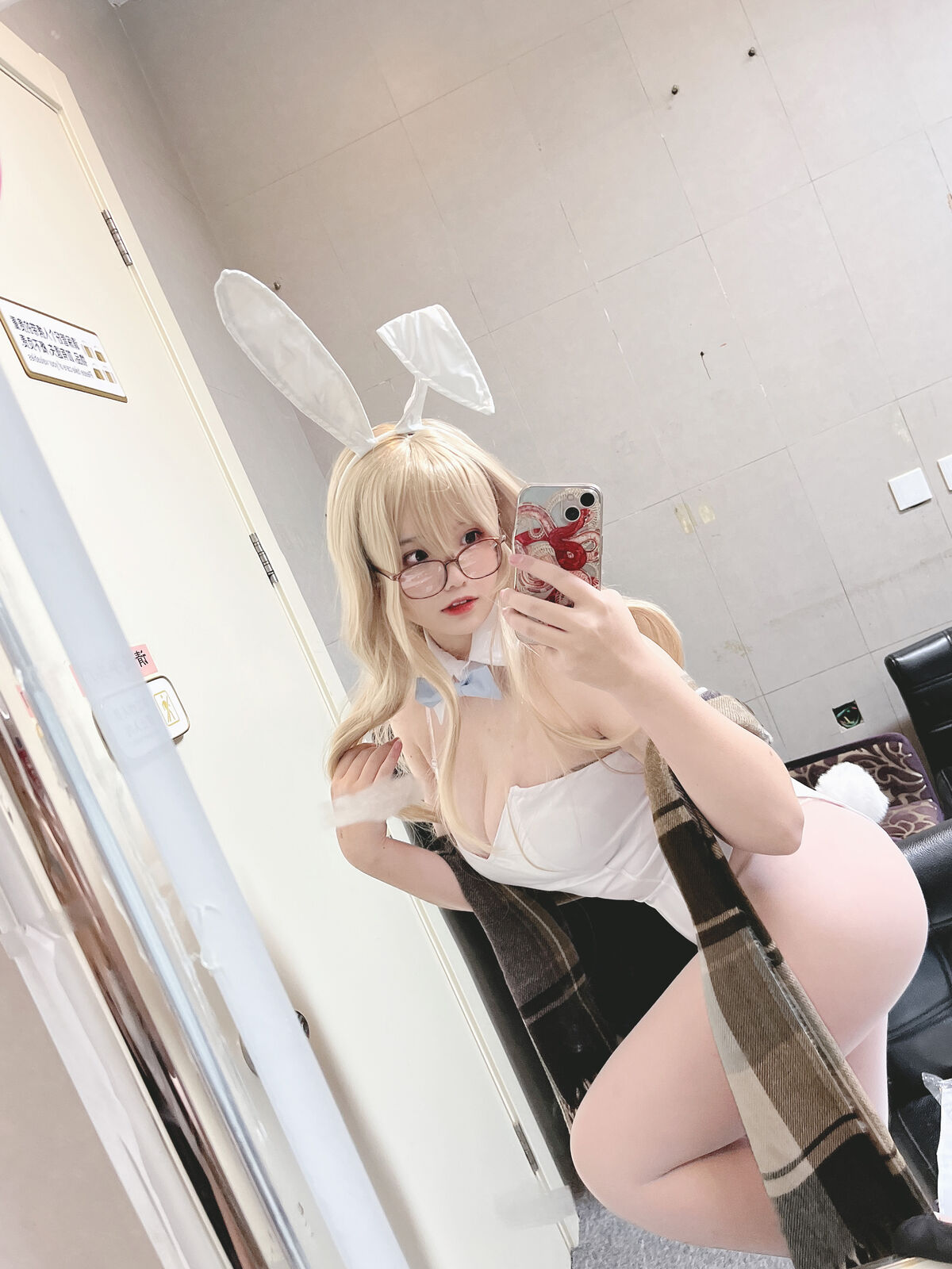 Coser@阿半今天很开心 蔚蓝档案 室笠茜 兔女郎 0033 3090789051.jpg