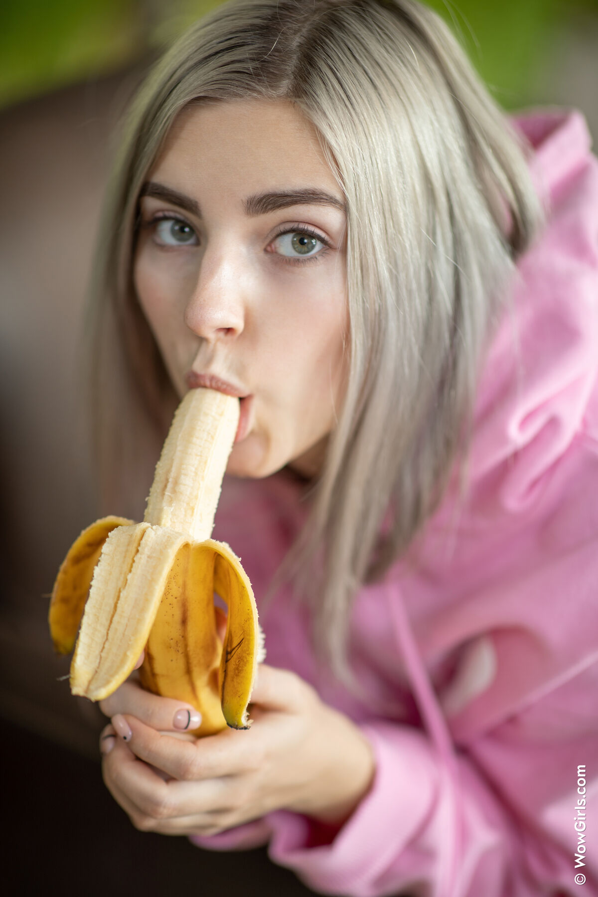 WowGirls Eva Elfie Banana Time Part1 0010 6118971350.jpg