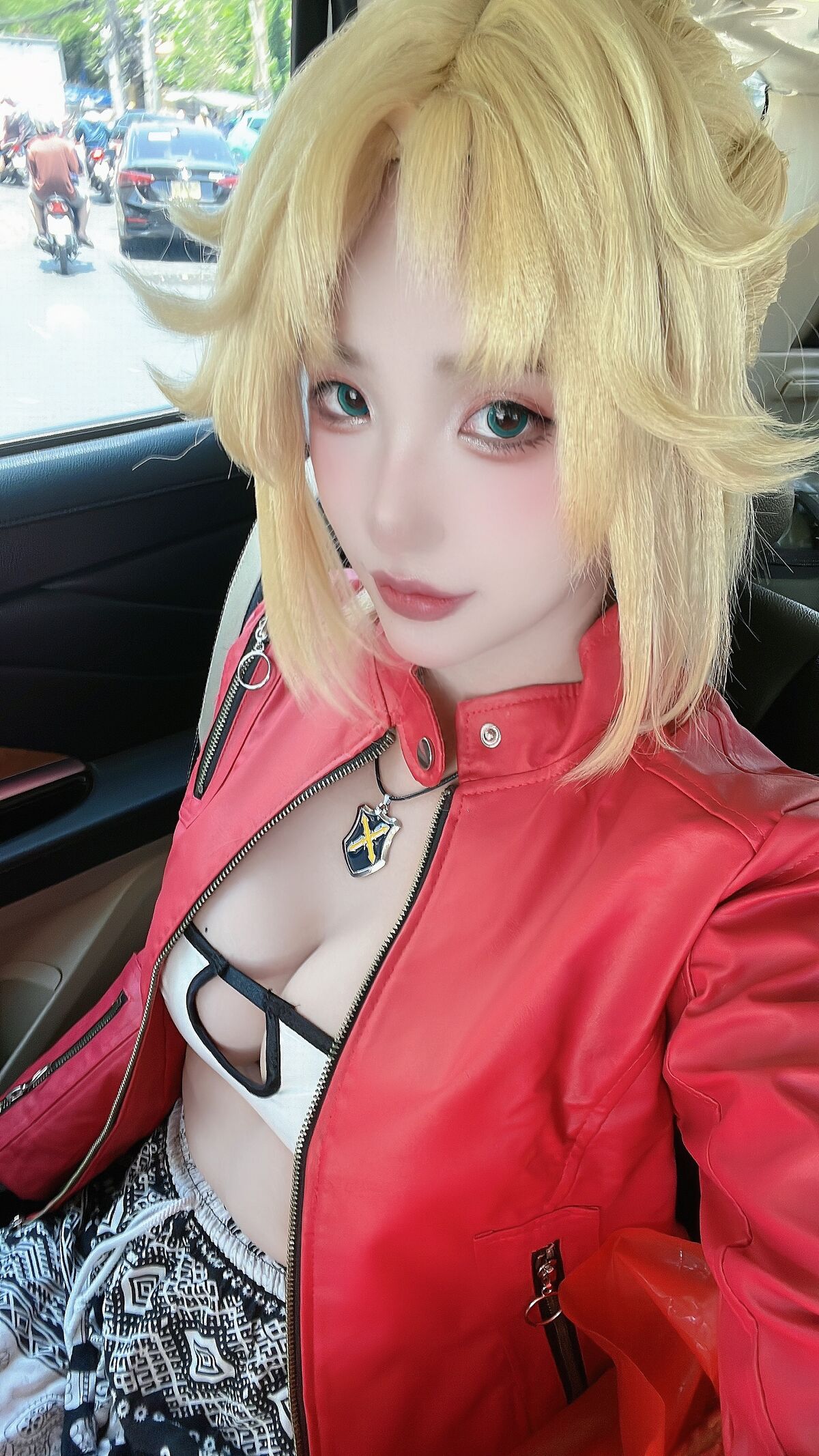 Coser@PuyPuy Mordred FateGrand Order Part2 0064 3028301719.jpg