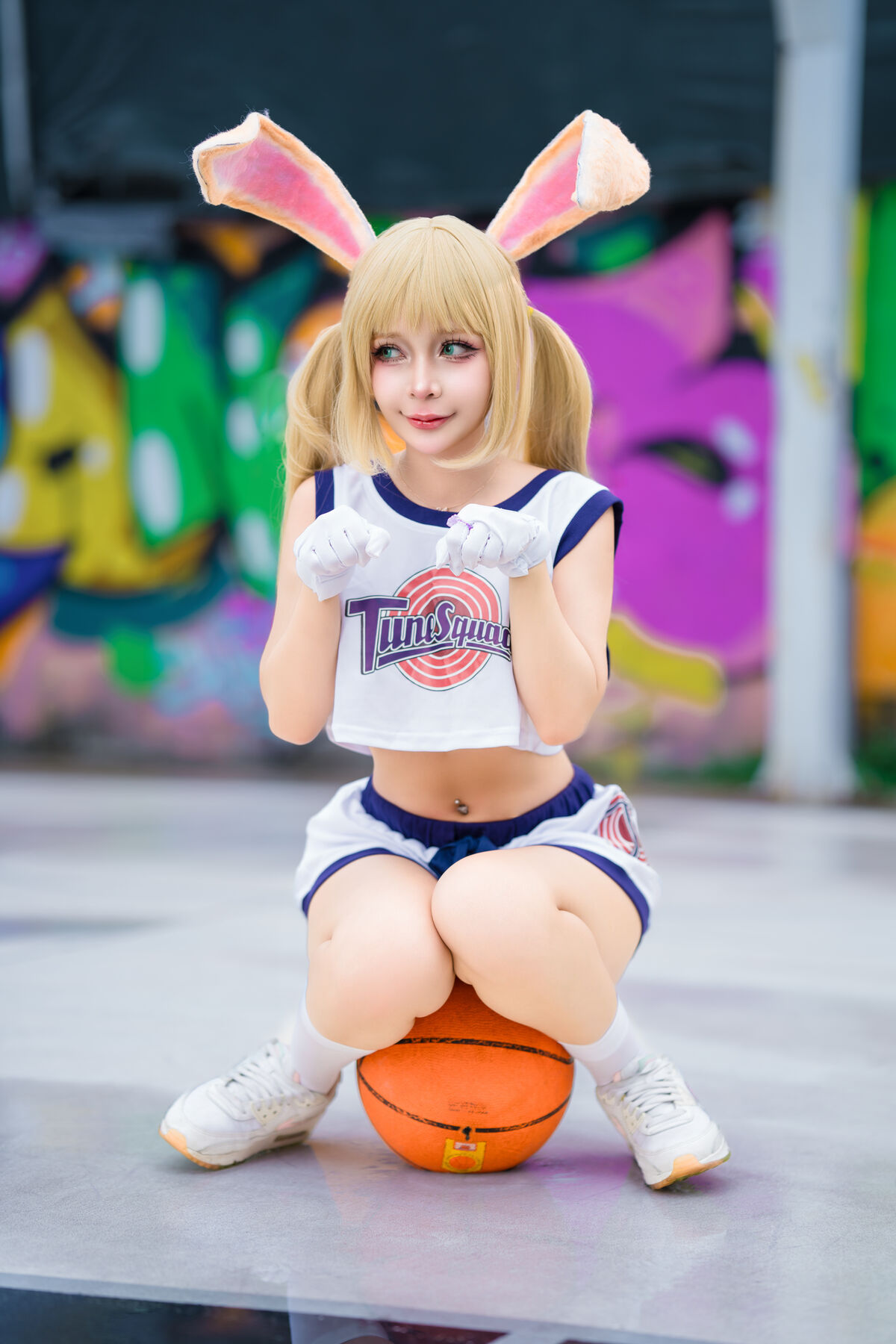 Coser@UmekoJ Lola Bunny 0004 5337769598.jpg