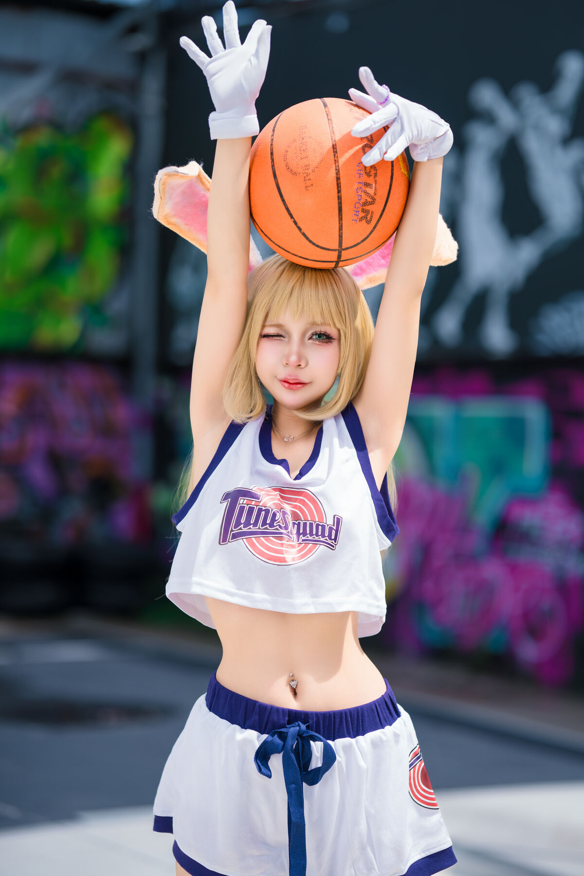 Coser@UmekoJ Lola Bunny 0009 8525034844.jpg