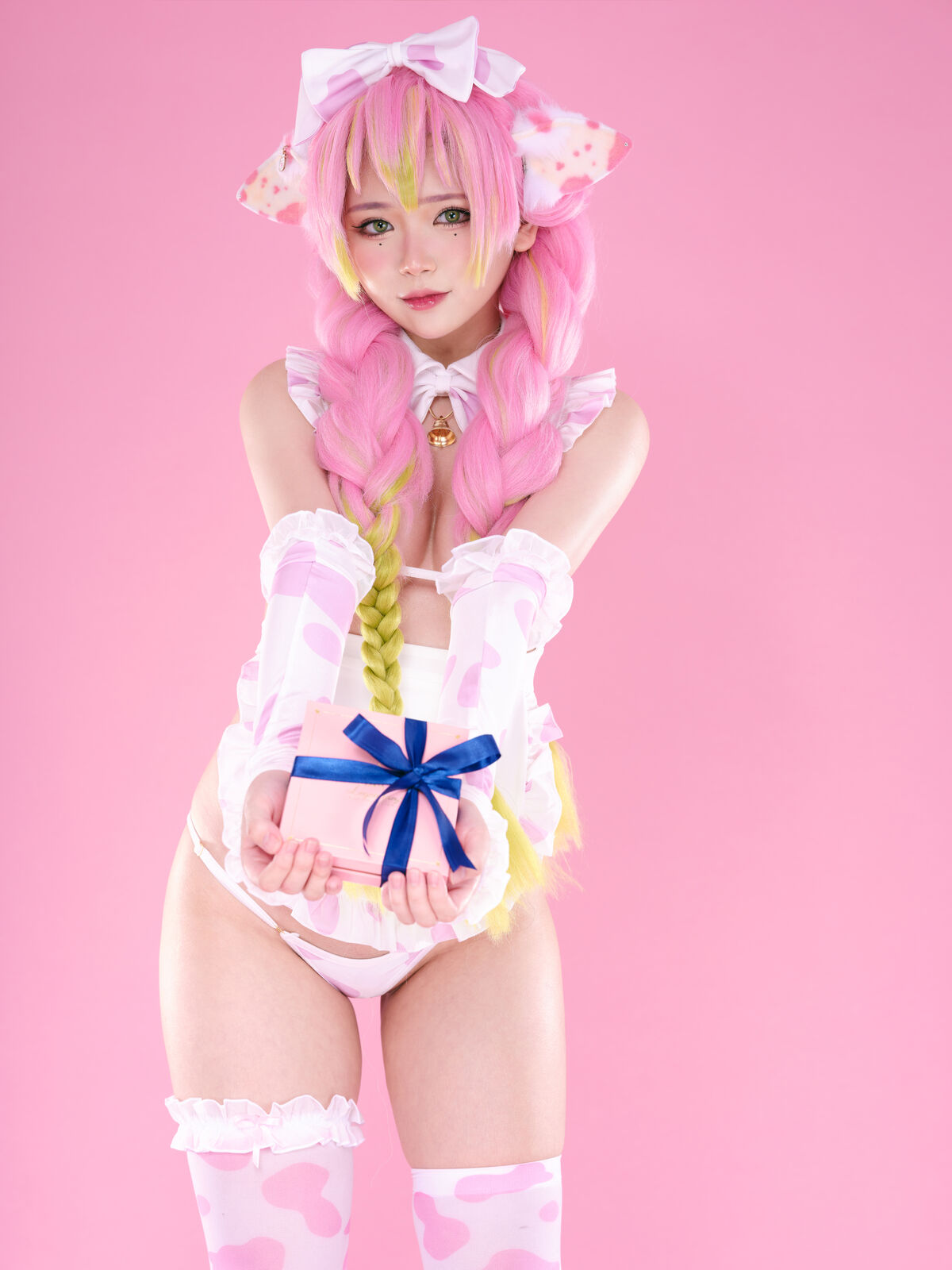 Coser@ZinieQ Demon Slayer Mitsuri Kanroji Valentine 0006 1910552414.jpg