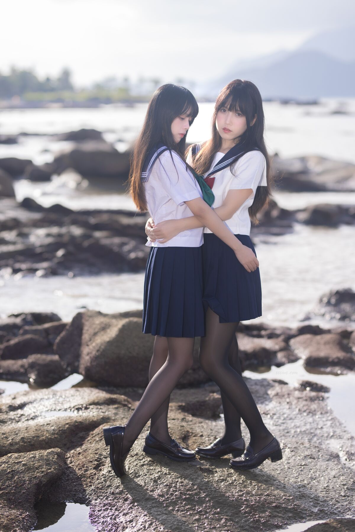 Coser@不呆猫 And 三無人型 水手服百合黑丝 0008 6160241208.jpg