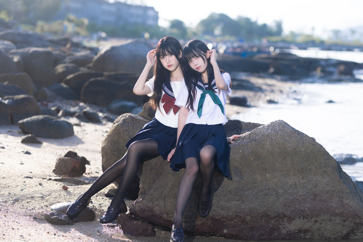 Coser@不呆猫 And 三無人型 水手服百合黑丝 0023 2083181434.jpg