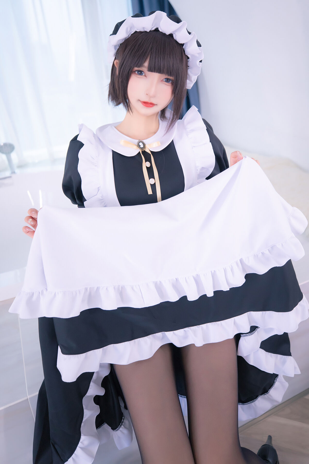 Coser@神楽坂真冬 Vol.086 绝对企画-女仆主题 愛のラビリンス2 Part2