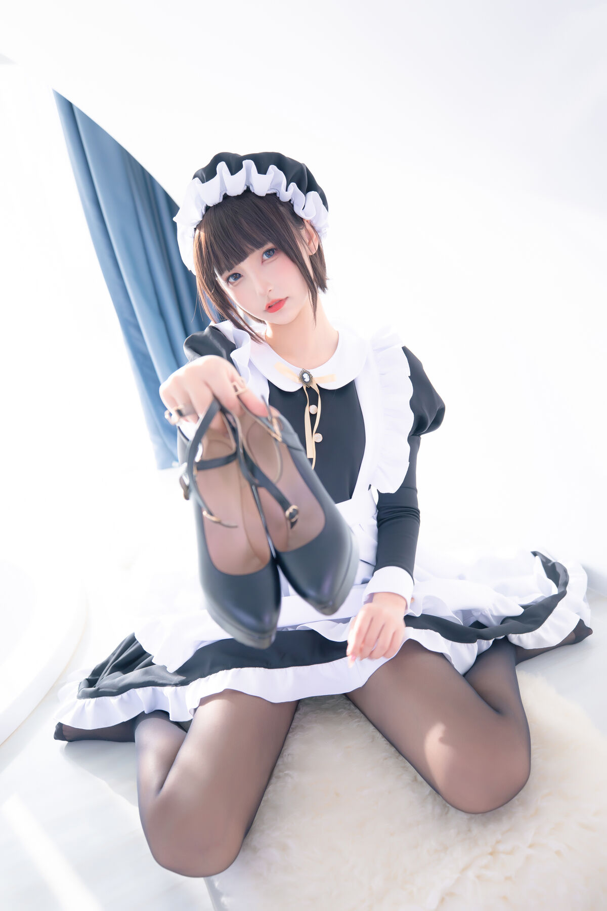 Coser@神楽坂真冬 Vol 086 绝对企画 女仆主题 愛のラビリンス2 Part3 0021 5061756613.jpg