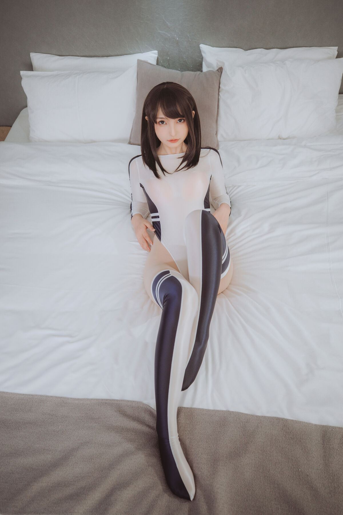 Coser@神楽坂真冬 Vol 087 绝对企画 竞泳主题 水之形2 Part1 0007 1048772792.jpg