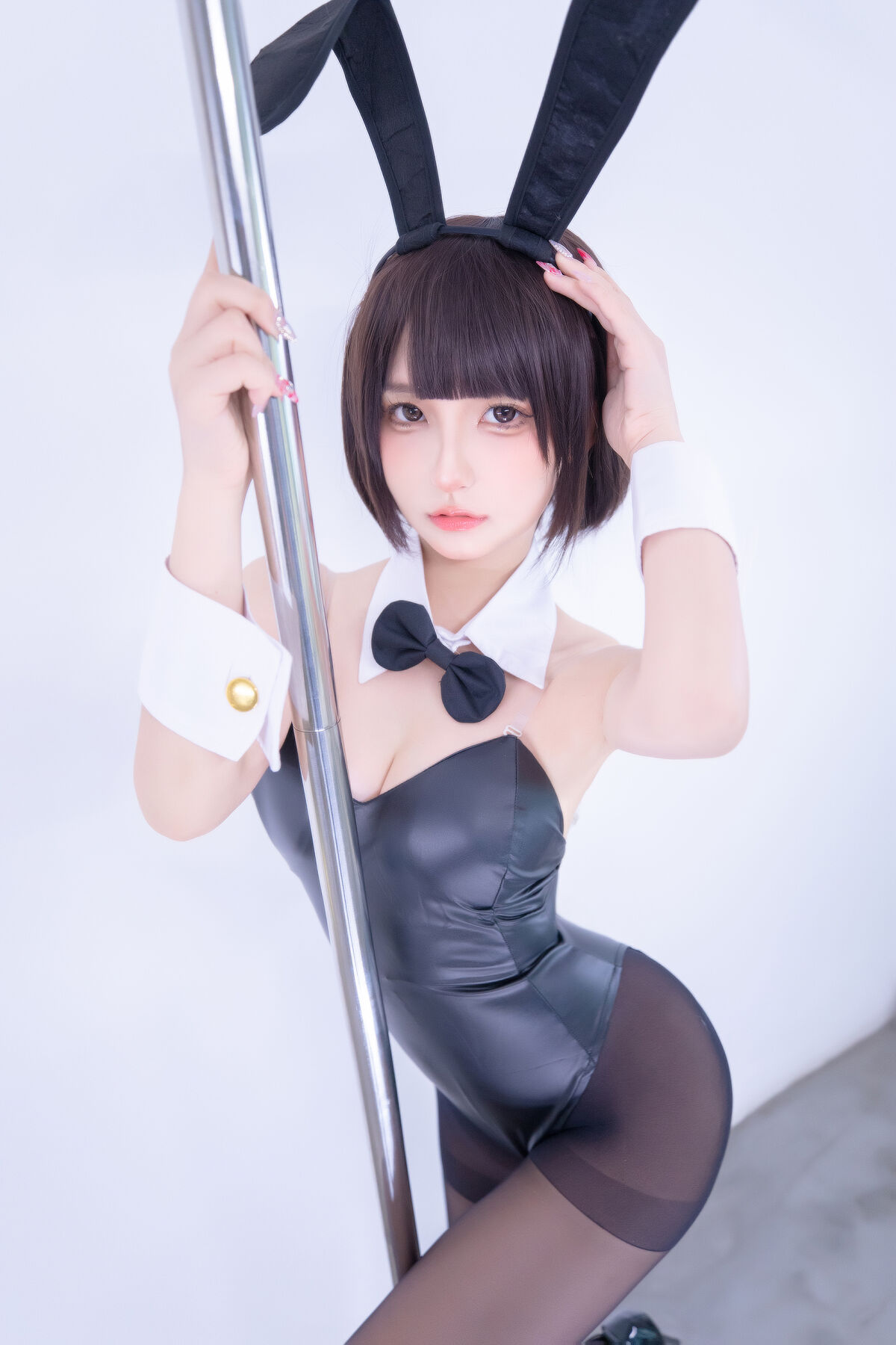 Coser@神楽坂真冬 Vol 089 绝对企画 兔女郎与钢管 バニーバブル Part2 0034 0044692586.jpg