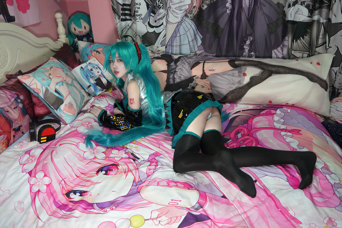 Coser@絞肉姬Walkure miku公式服 0039 4309945437.jpg