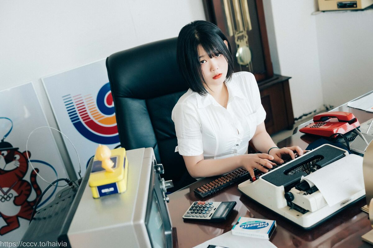 Loozy Zia 지아 Female Employee Part1 0048 1407667300.jpg