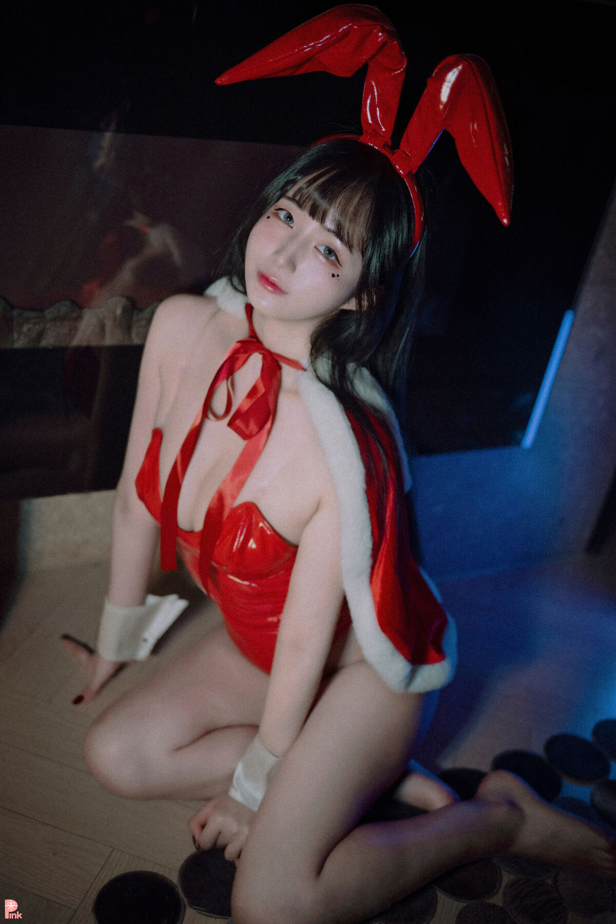 PINK Han Jina 한지나 Bunny Girl 0015 8974055692.jpg