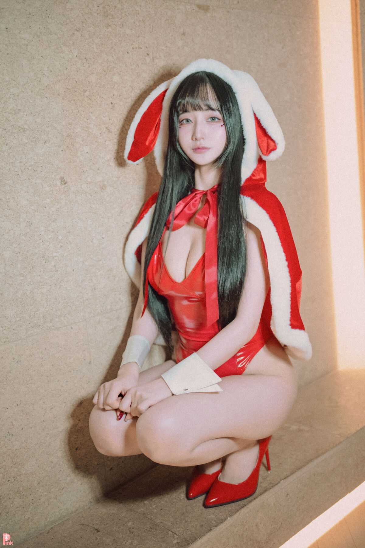 PINK Han Jina 한지나 Bunny Girl 0065 0990985880.jpg