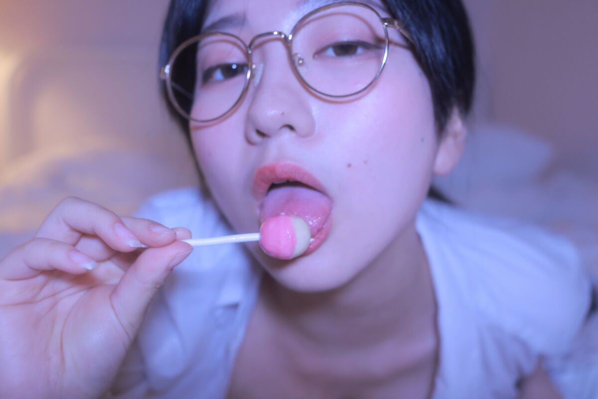 Sehee 세희 Glasses Shirt Part2 0019 8799160817.jpg