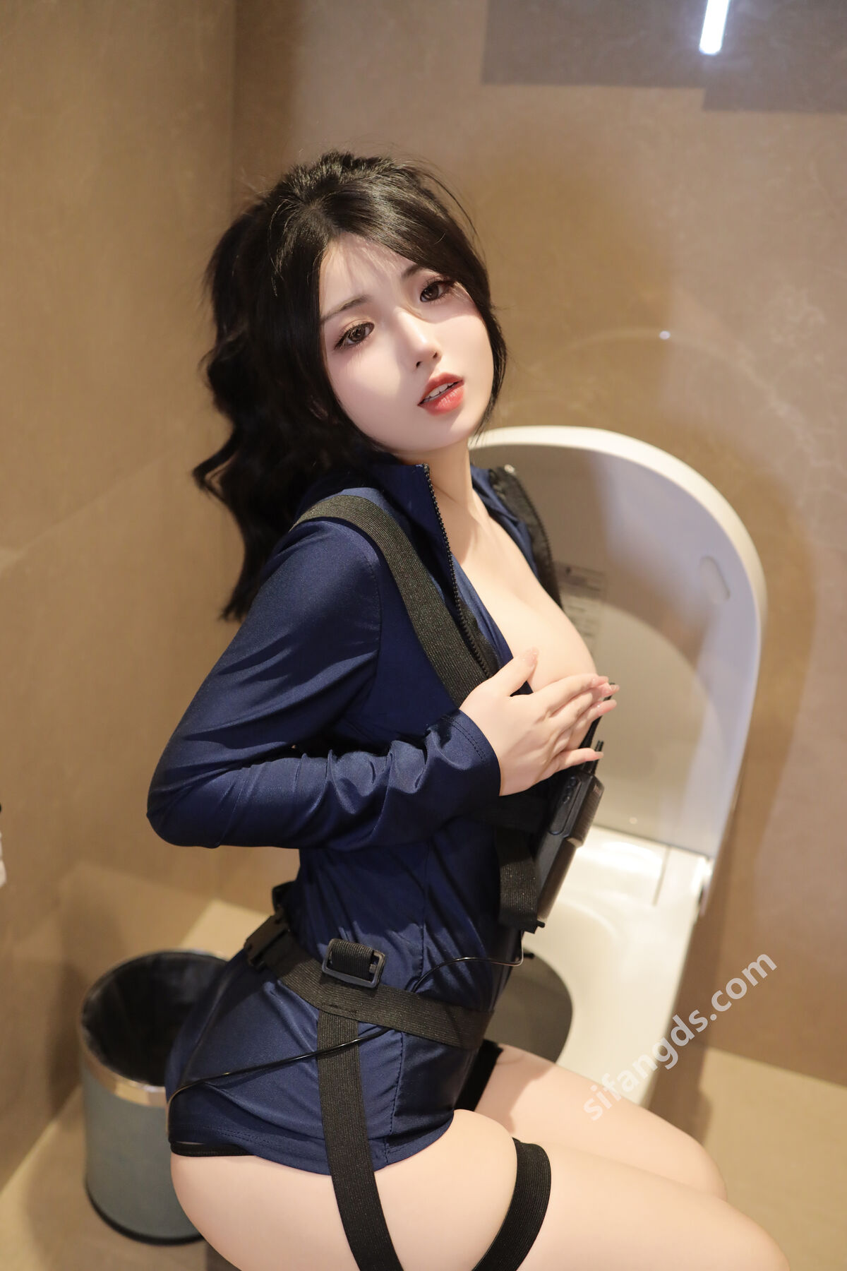 Xr Uncensored Chen Xiaohua 陈小花 秀人网模特 Cos女警制服 极品诱惑 0028 7245165574.jpg