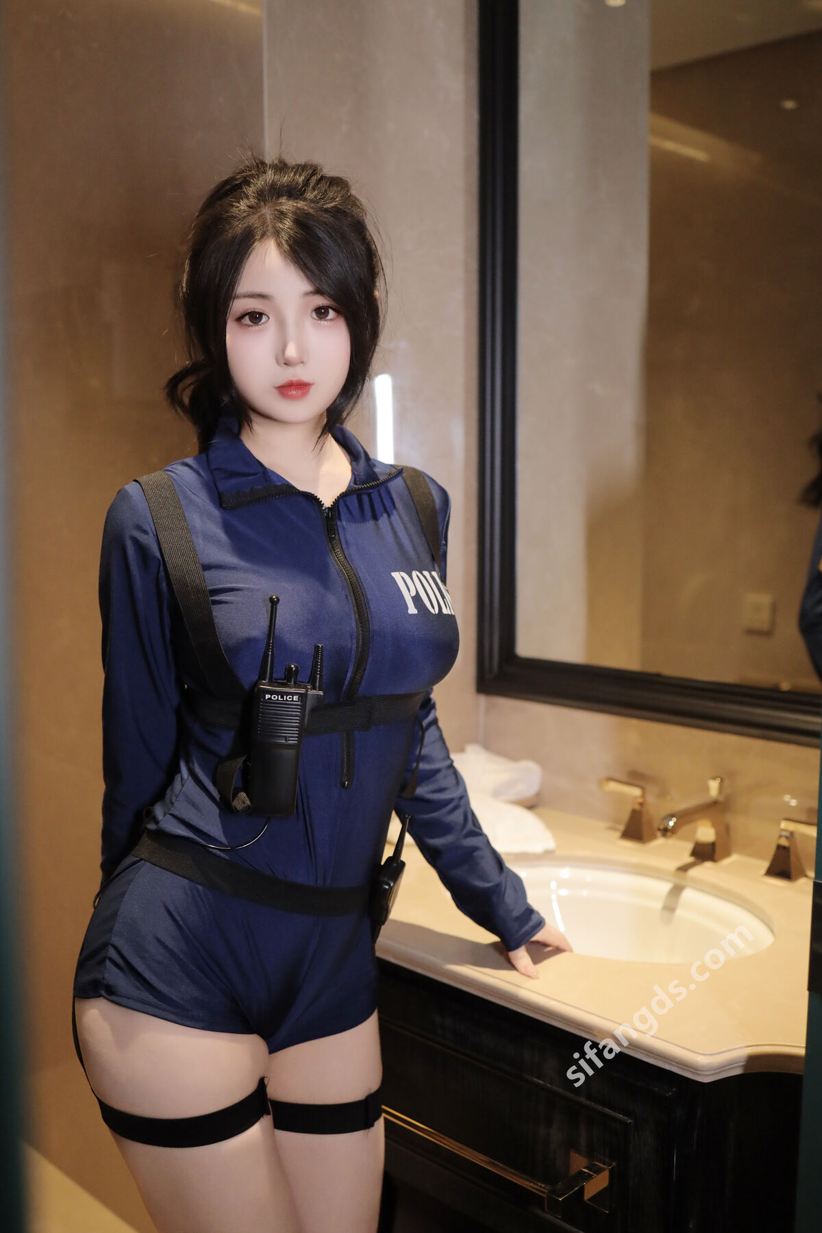 Xr Uncensored Chen Xiaohua 陈小花 秀人网模特 Cos女警制服 极品诱惑 0045 7151686459.jpg